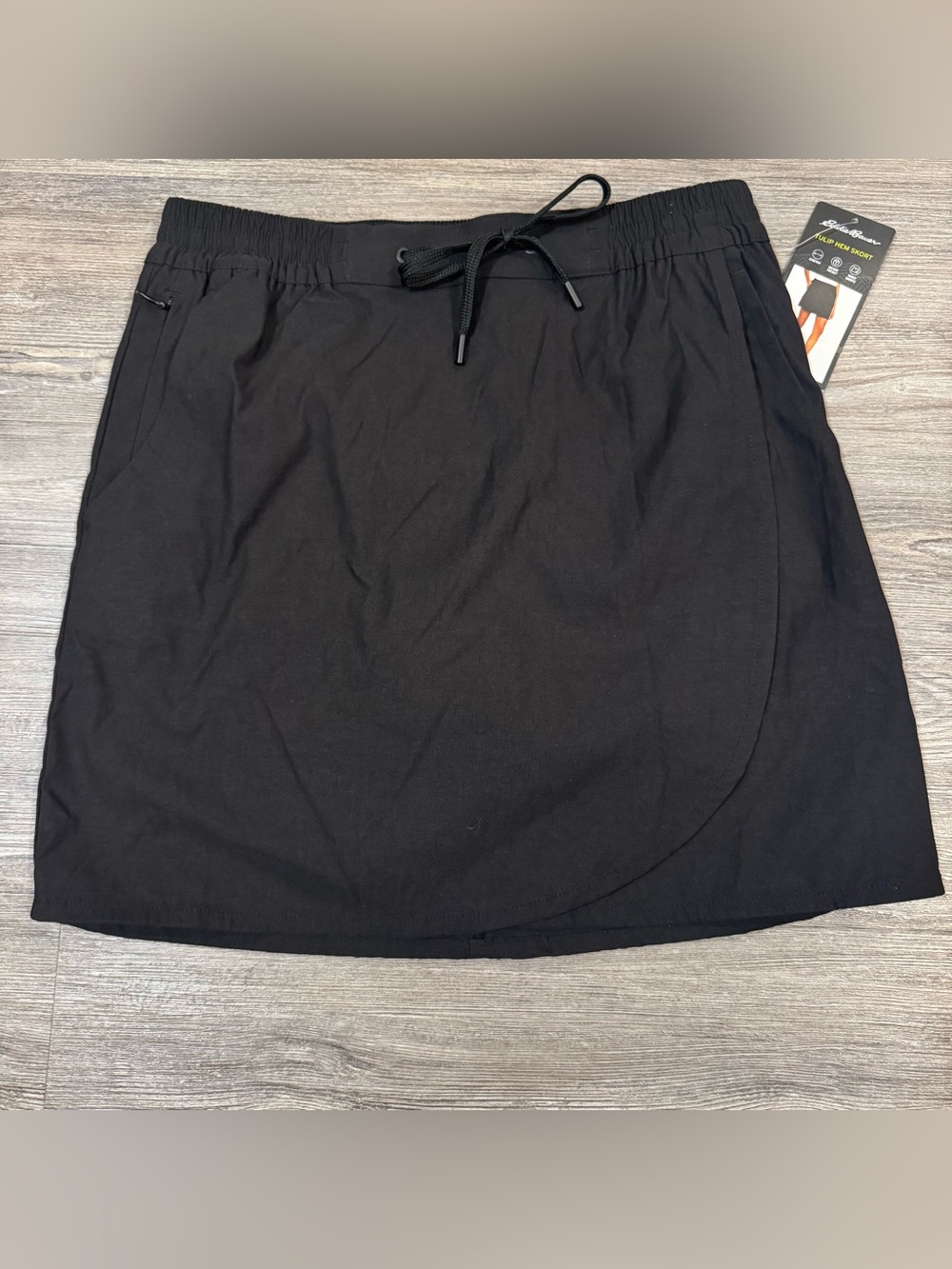 Eddie Bauer Tulip Hem Skort Women’s XS Black Active Outdoor Travel NWT